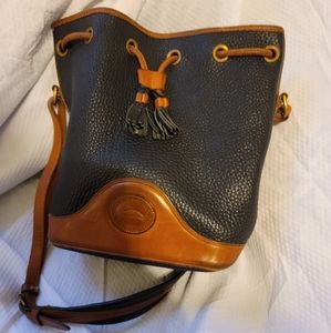 Vintage Dooney and Burke Navy All Weather Leather Drawstring Bucket Bag
